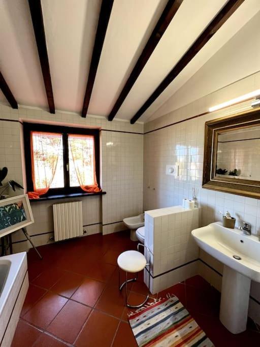 ריברגרו Apartment In Villa La Carruba מראה חיצוני תמונה